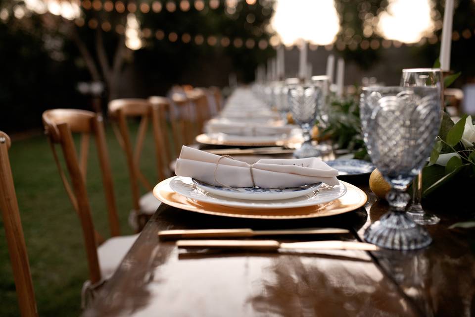 Vintage Blue Table Design