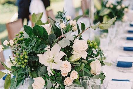 Escort table