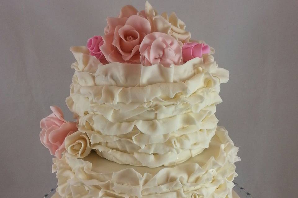 Fluffy wedding cake