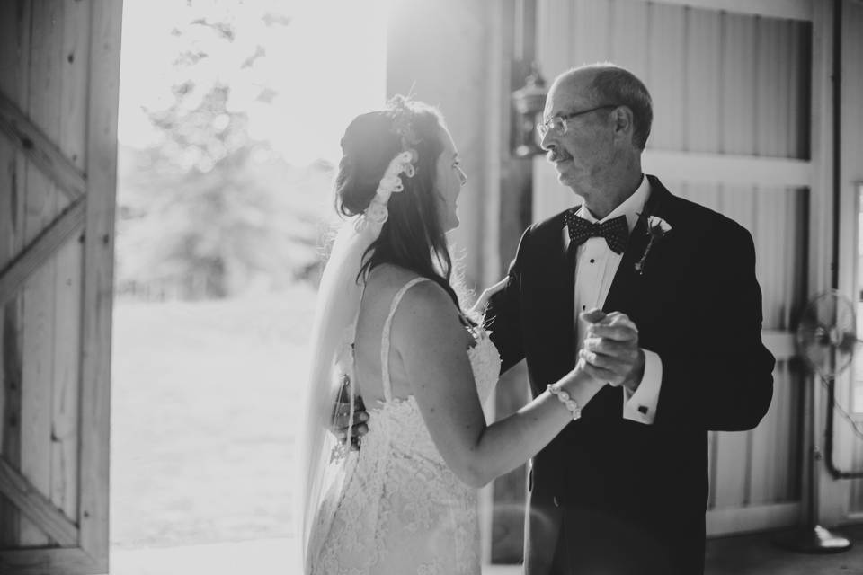 Bride with her father dancing