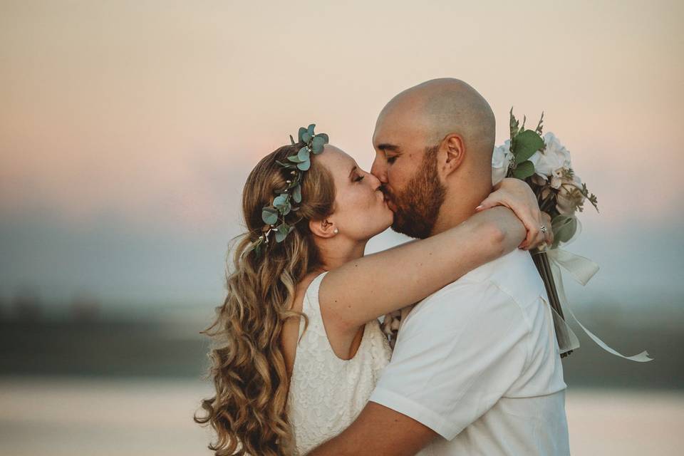 Sunset wedding on the beach