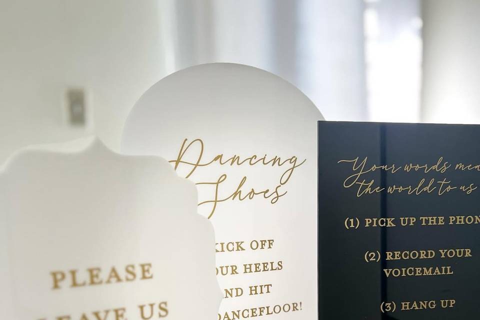 Acrylic Tabletop Sign