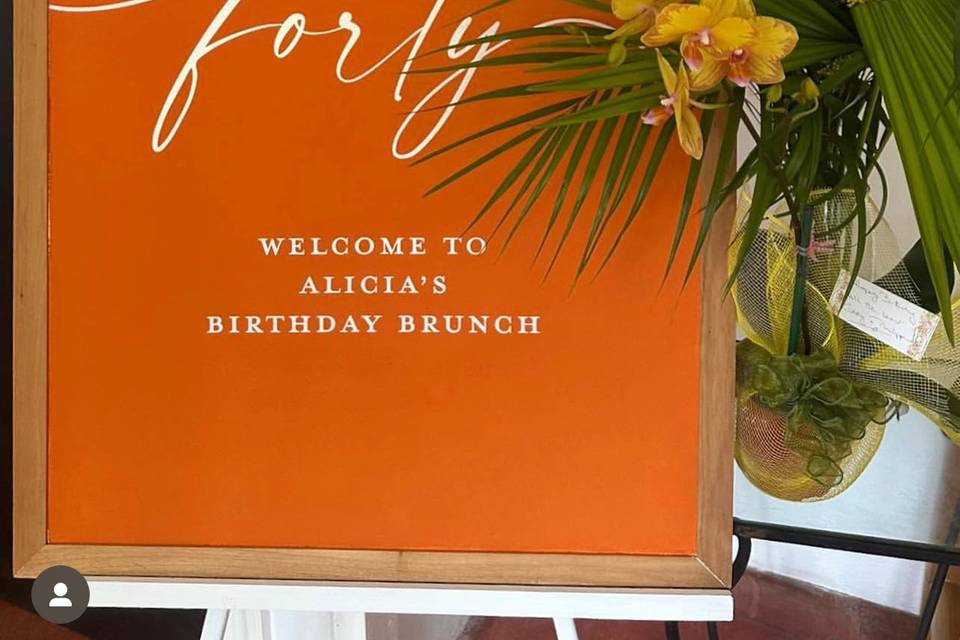 Tropical Framed Welcome Sign