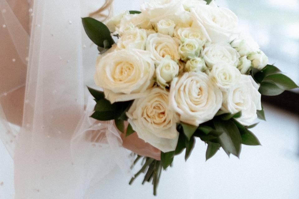 Traditional White Rose Bouquet