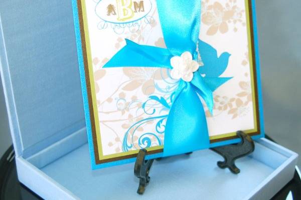 Z-Card, bird themed invitation in silk box