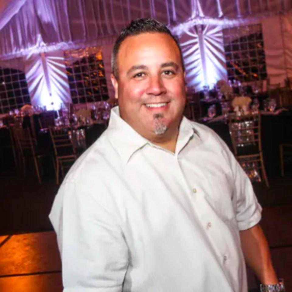 Frank  Quinnones