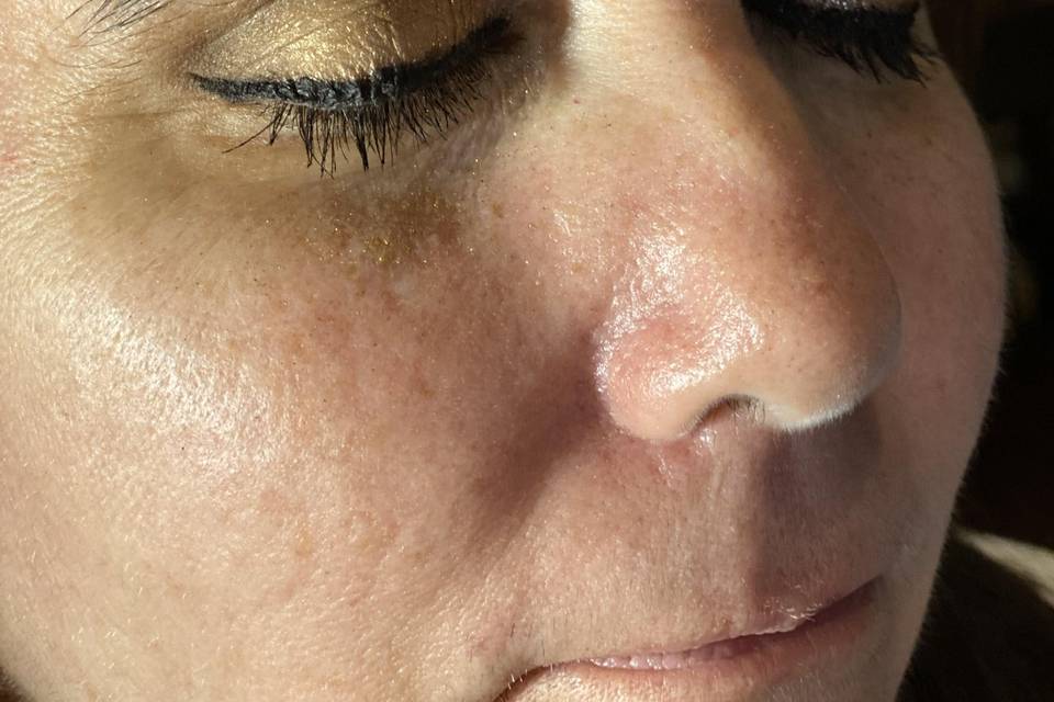 Simple Bronze Look