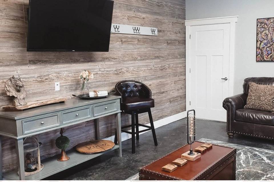 Grooms Room