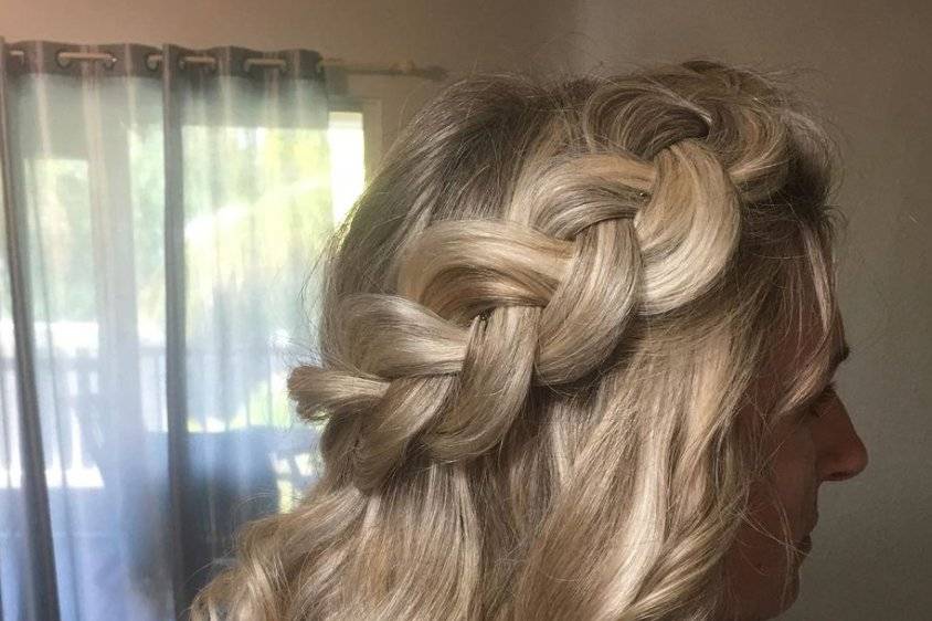 Tumbling curls with plaited style
