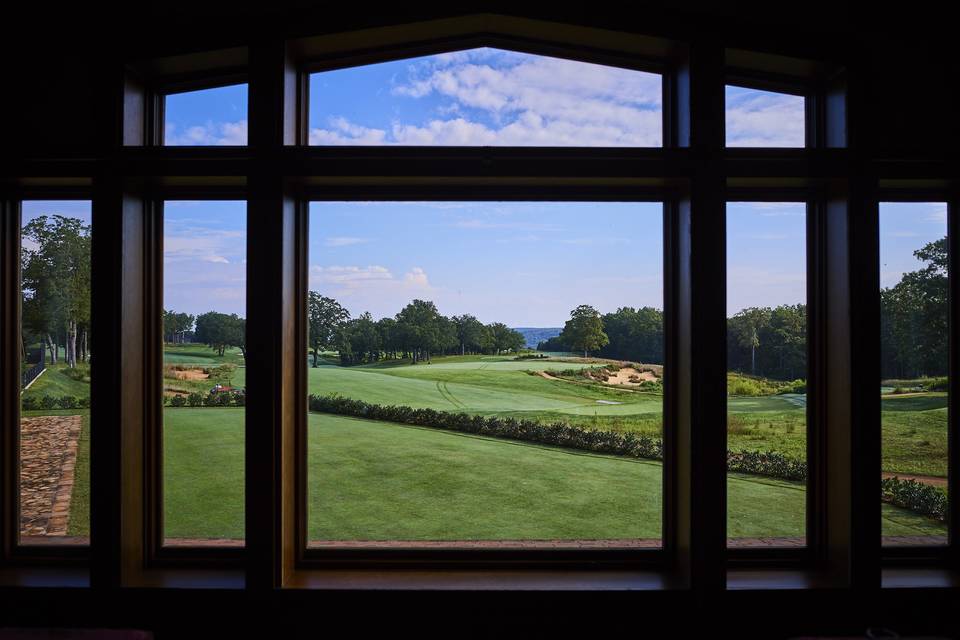 Sewanee Inn - Lookout Parlor