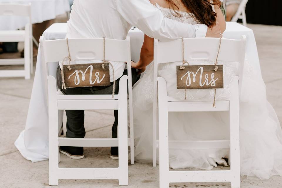 Mr & Mrs