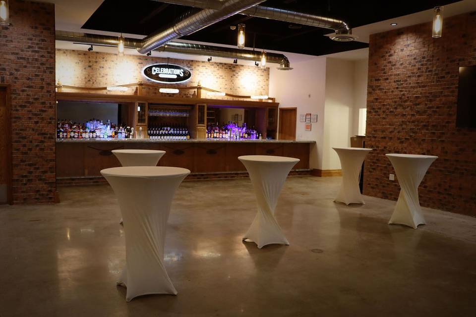 Cocktail & bar area