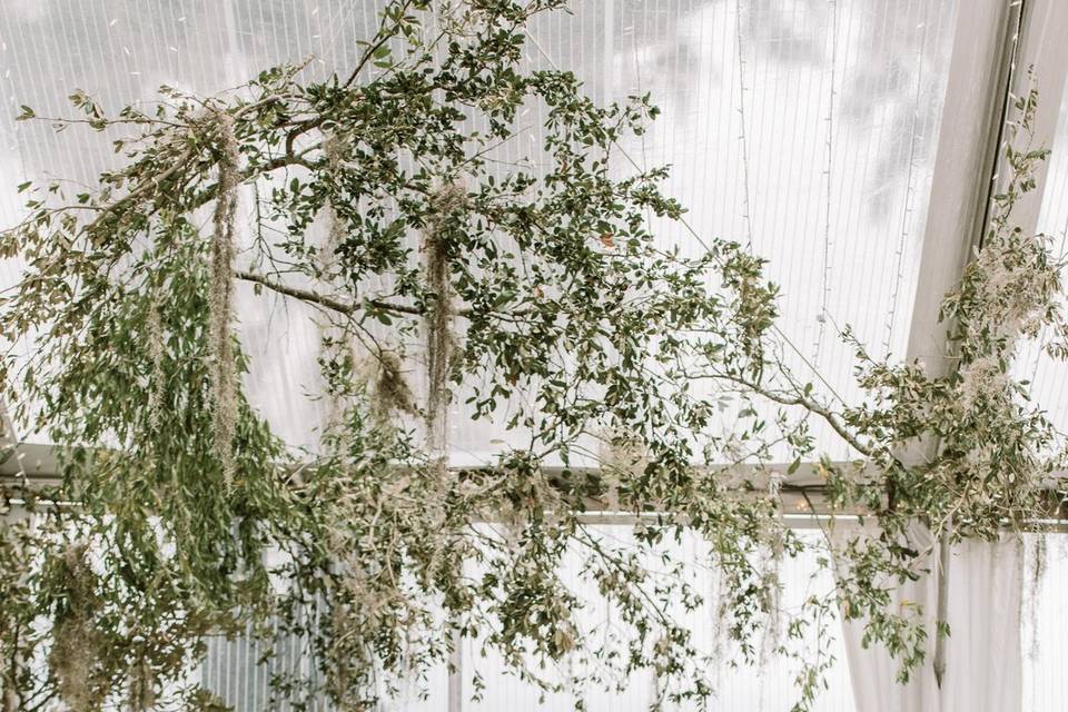 Tent Wedding Flowers