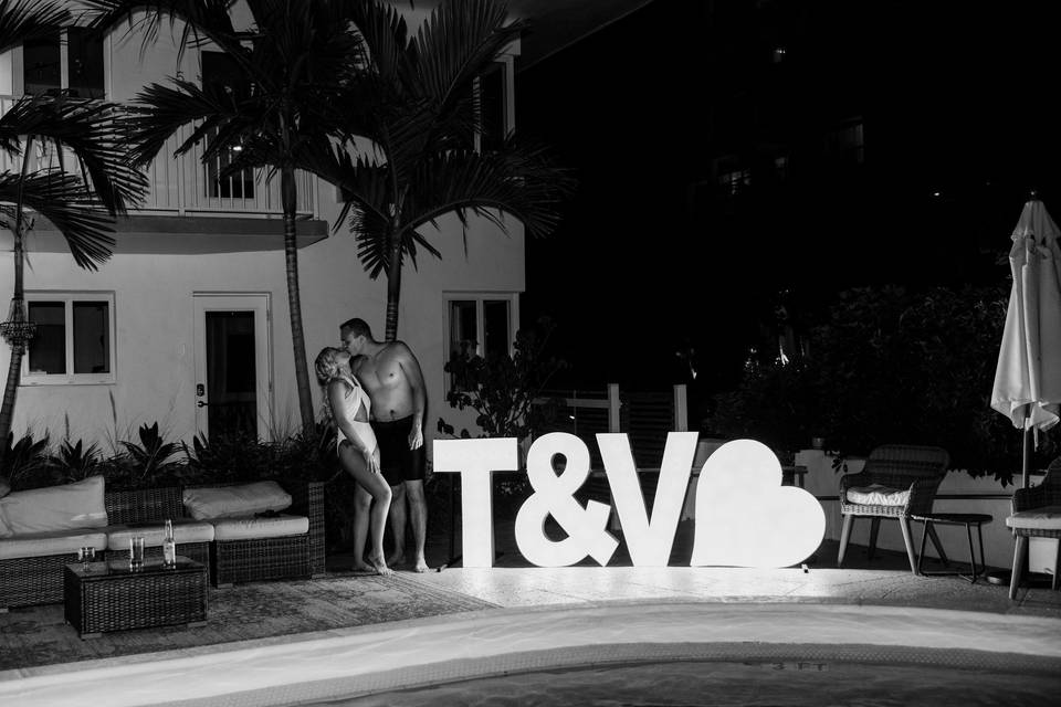 T & V in Love