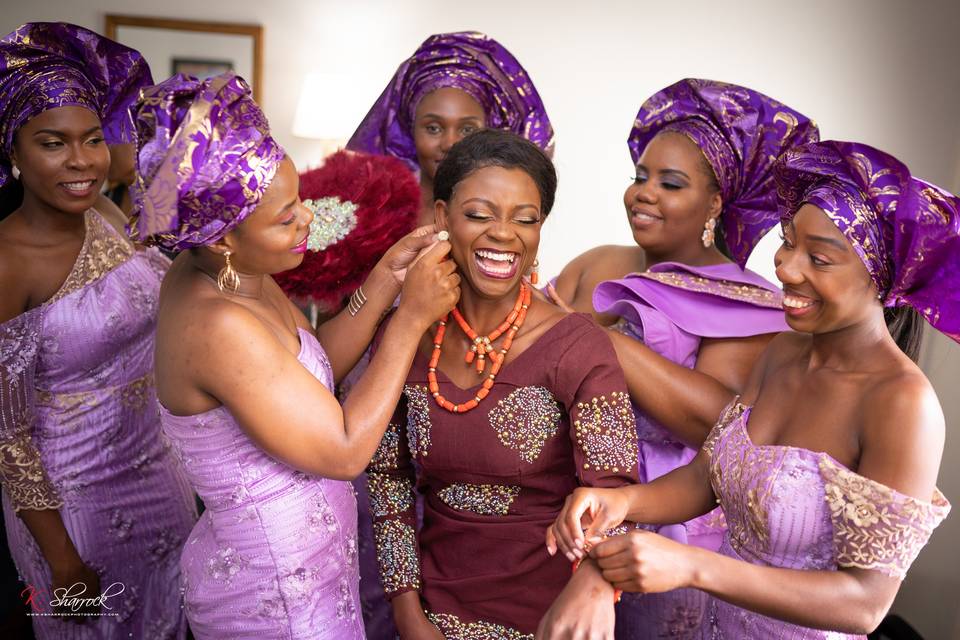 Bride & Asoebi Girls