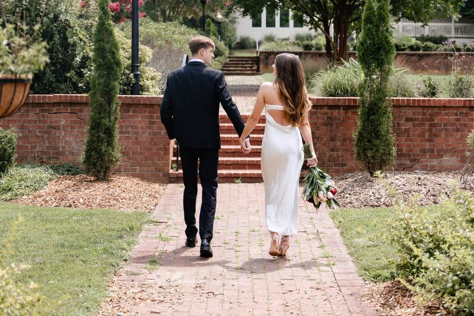 Classy wedding portraits