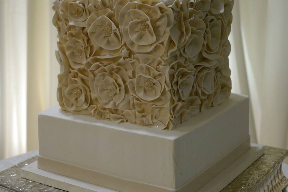 Fondant Ivory rosettes