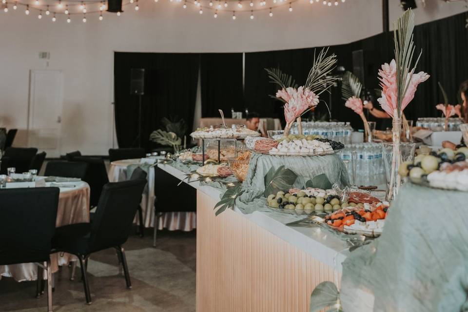 Buffet Line