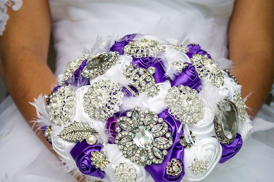 EgoBrooch Brooch Bouquets