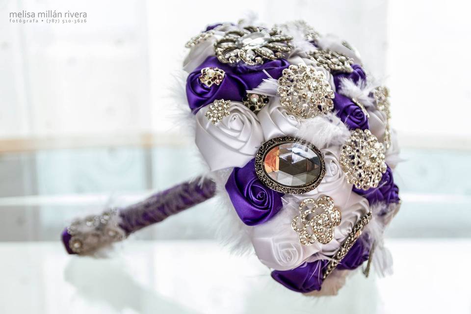 EgoBrooch Brooch Bouquets