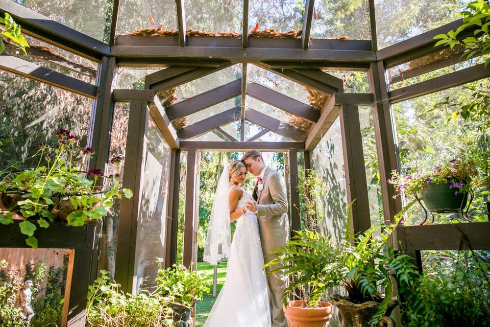 Twin Oaks Garden Wedding