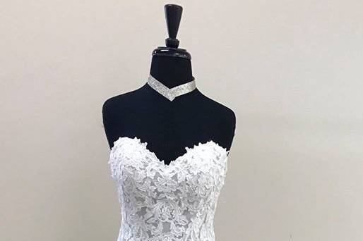 Trumpet style dress with lace