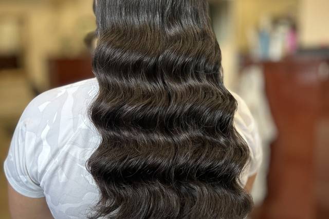 Hollywood waves