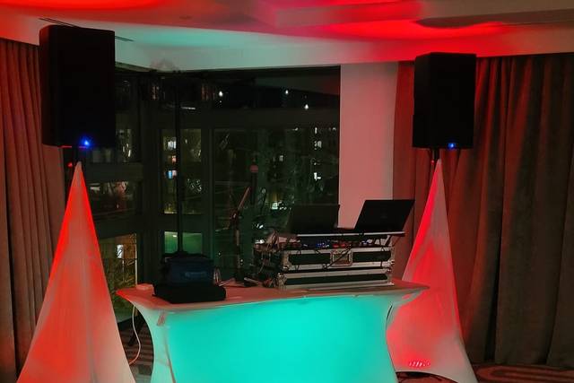 Renown Sound, Lights & DJ's LLC