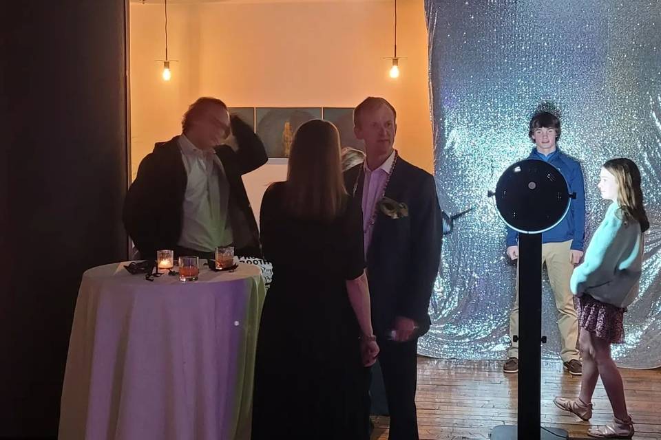 Renown Sound, Lights & DJ's LLC
