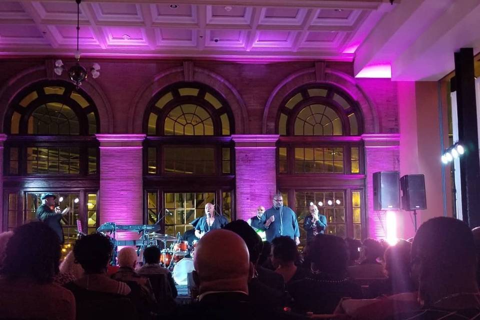 Renown Sound, Lights & DJ's LLC