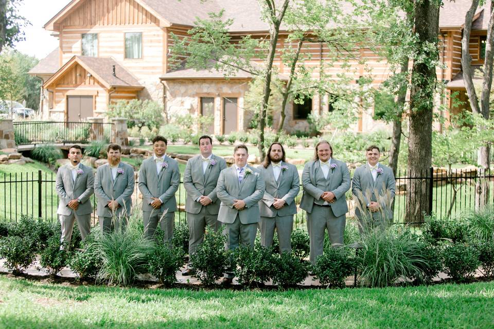 Groomsmen Outside