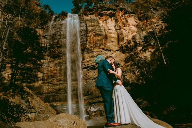 Waterfall Wedding Experts