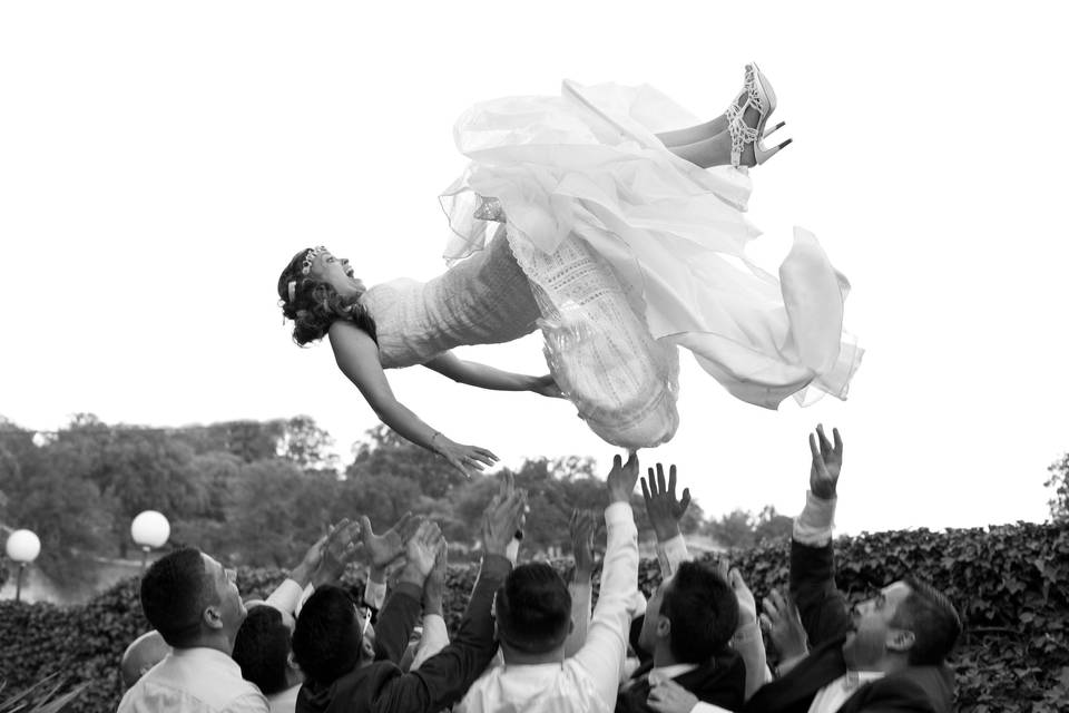 Throwing the bride in the air