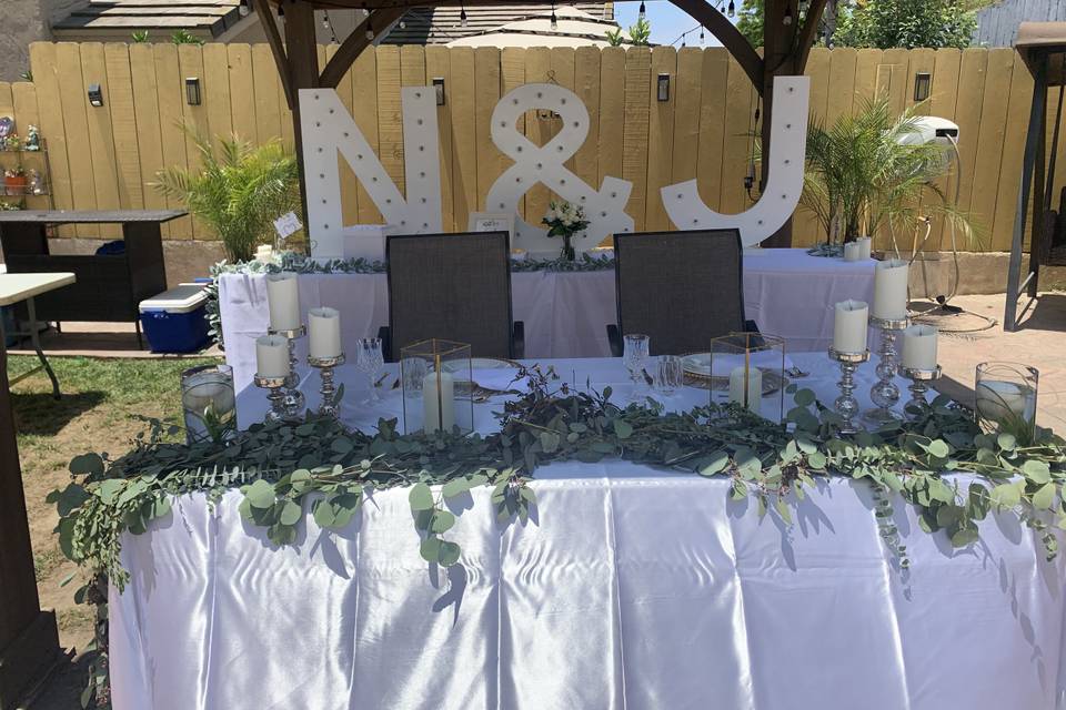 Sweetheart table decor