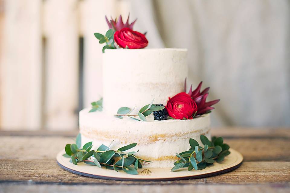 Naked cake with natural detailing