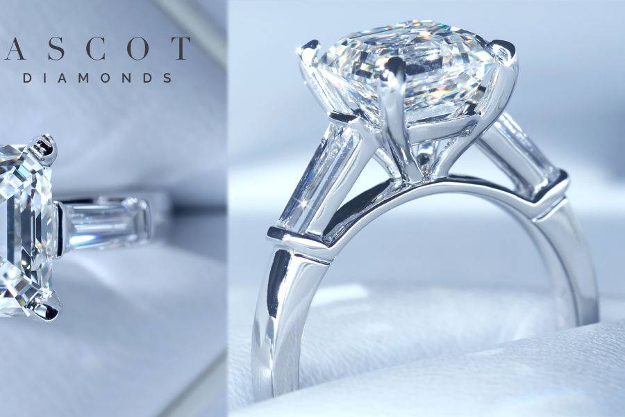 Asscher_cut_with_diamond_baguettes_side_stones_engagement_ring