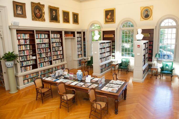 Redwood Library & Athenaeum