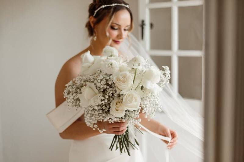 Modern Baby Breath Bouquet