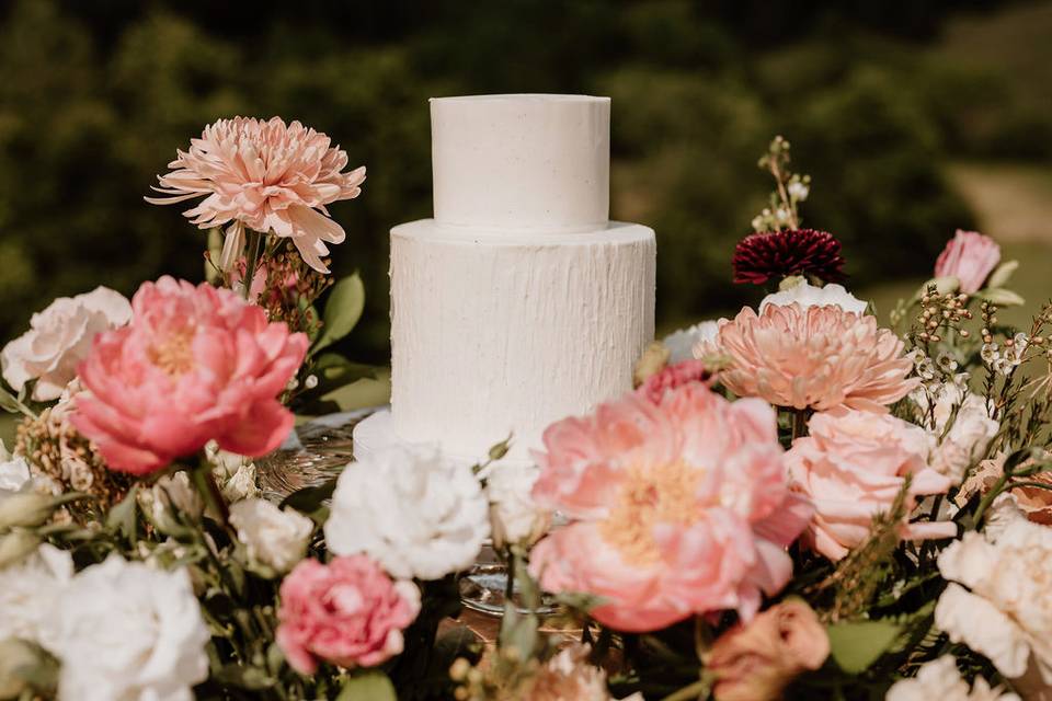 Cake Meadow Florals