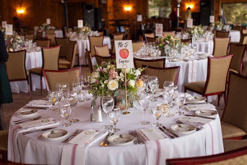 Dinner & Dancing in the outdoor covered Pavilion, Paul Reynolds Photography