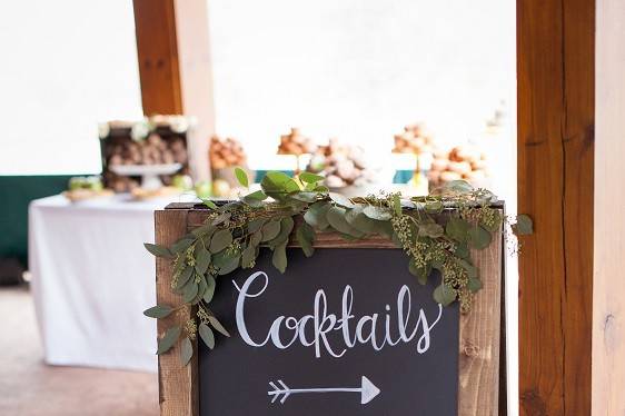 Welcome Sign courtesy of the couple, Paul Reynolds Photography