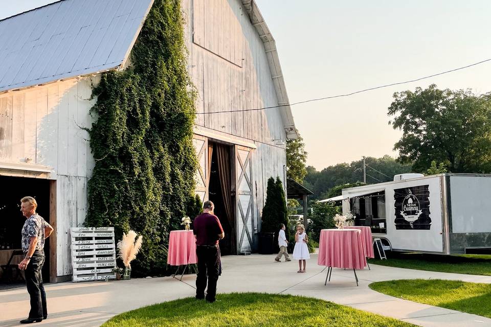 Wedding barn/backyard catering