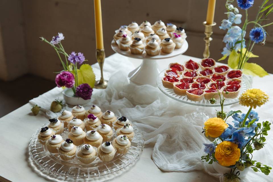 Mini cupcakes and tarts