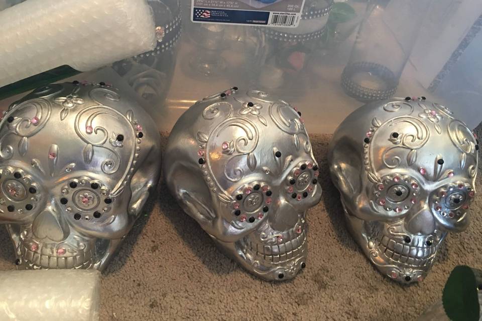 Rhinestone skull decor