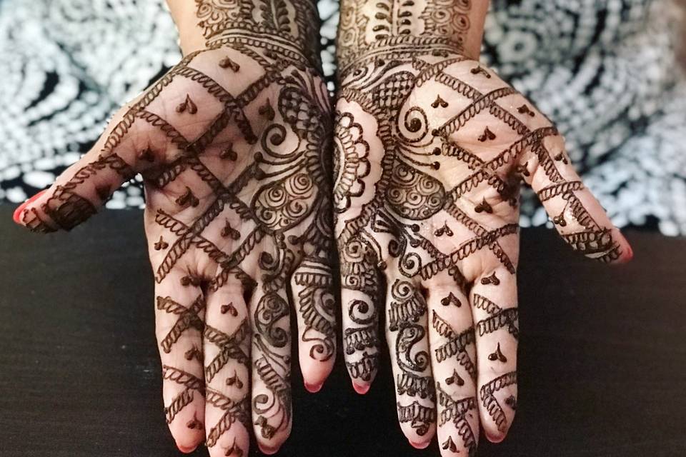 Engagement henna