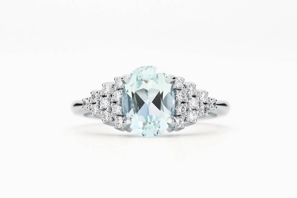 Cluster engagement ring