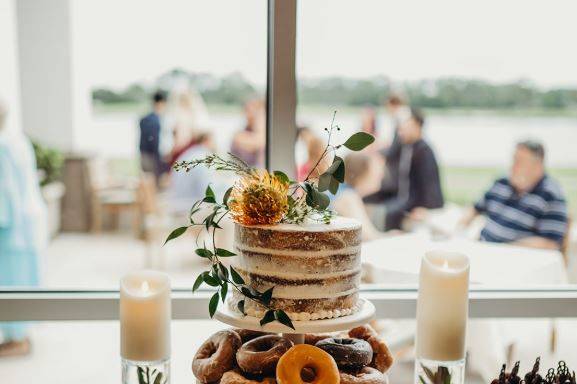 Donuts tower