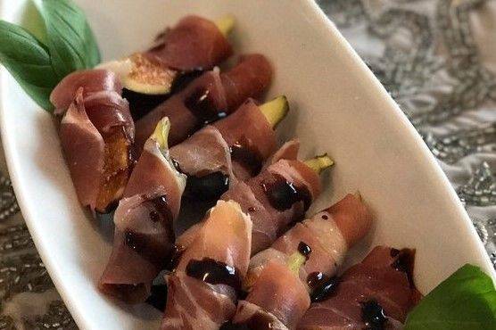Prosciutto wrapped figs with balsamic drizzle