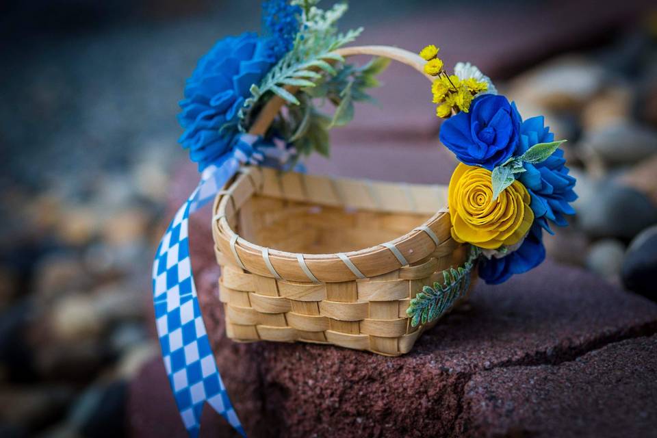 Flower girl basket