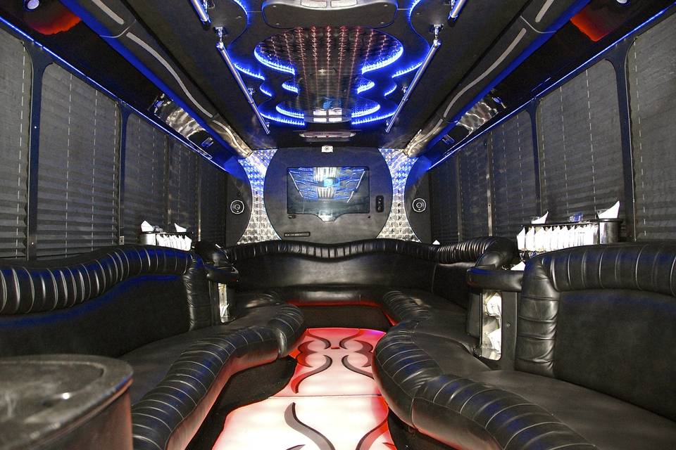 **Medium Party Bus “Hammerhead”** (Interior)